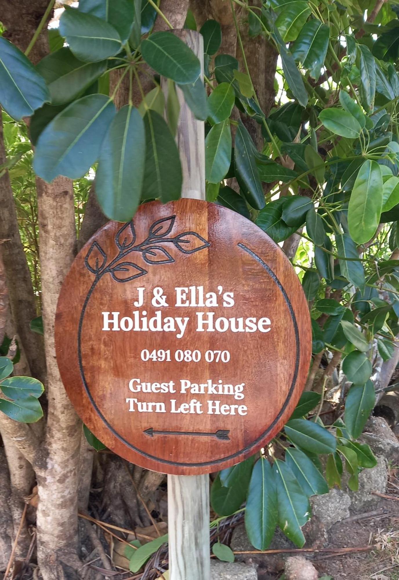 J & Ella'S Holiday House - 1 Bedroom, 1 Bathroom Home Cooktown Exterior foto